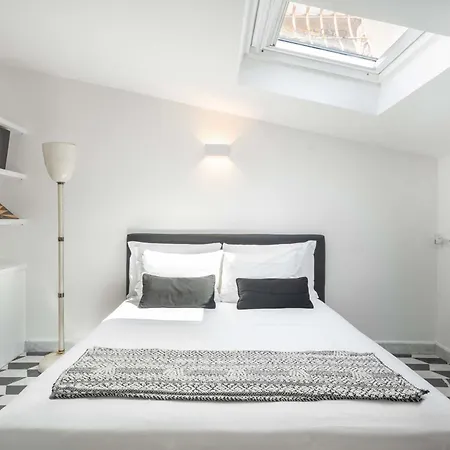 Apartment - The Roof *