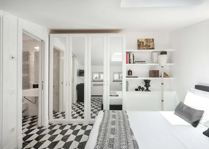 - The Roof * Сорренто