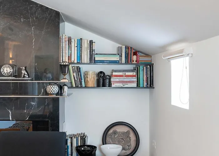 شقة - The Roof سورينتو